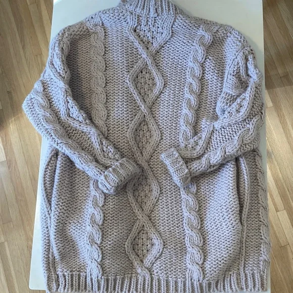 Zara Cable Knit Sweater in Light Beige Small - Picture 9 of 9